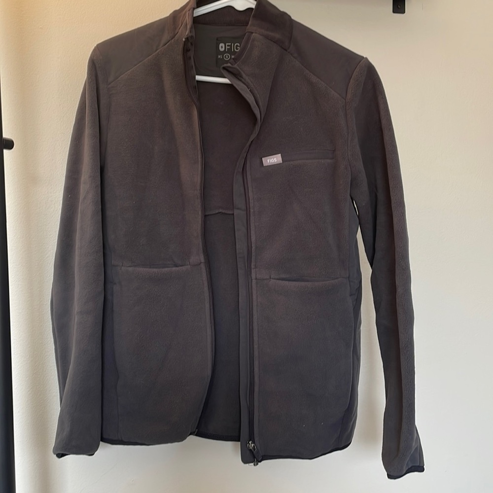 FIGS On-Shift Fleece Jacket in charcoal